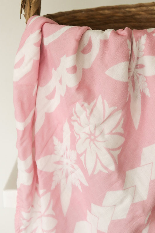 Tiaki Layered Muslin Blanket (Cook Island) - Pink