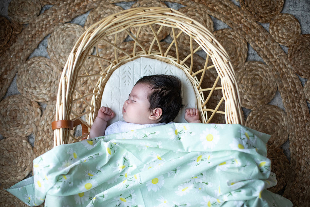Daisy Muslin Wrap