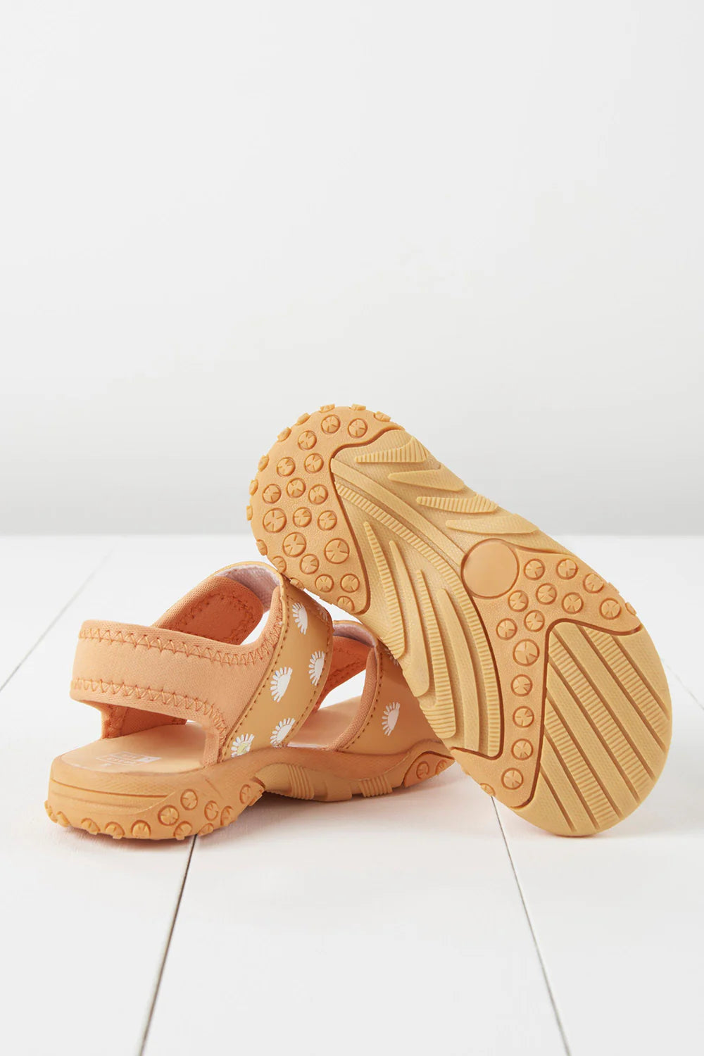 Peach Colour-Changing Sandals (Pre-order)
