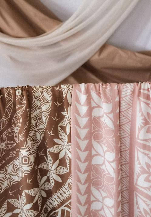 Mālū Layered Muslin Blanket - Peach