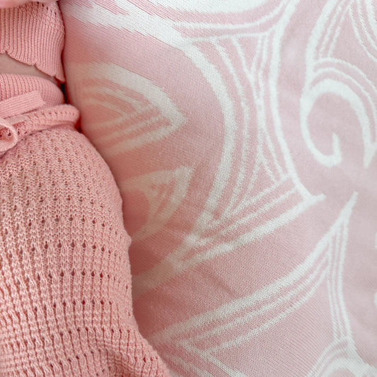 Knitted Pēpi Blanket- Pink