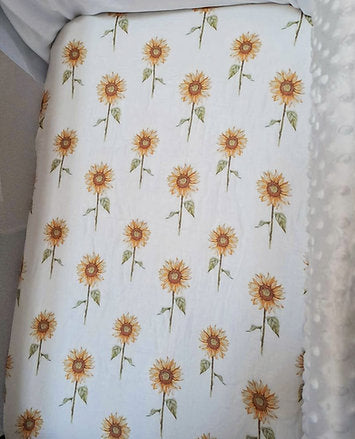 Sweet Sunshine Bassinet Sheet