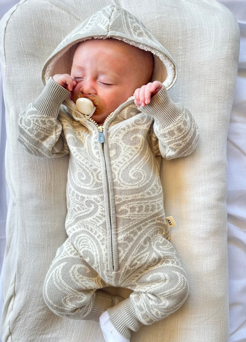 The Wolf Sherpa Hooded Romper - Pebble