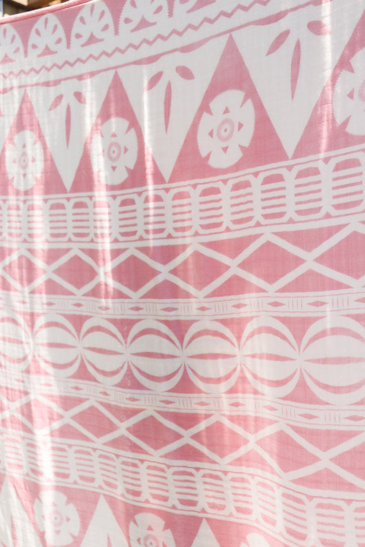 Totoka Layered Muslin Blanket (Fiji)