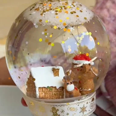 DIY Christmas Snow Globe