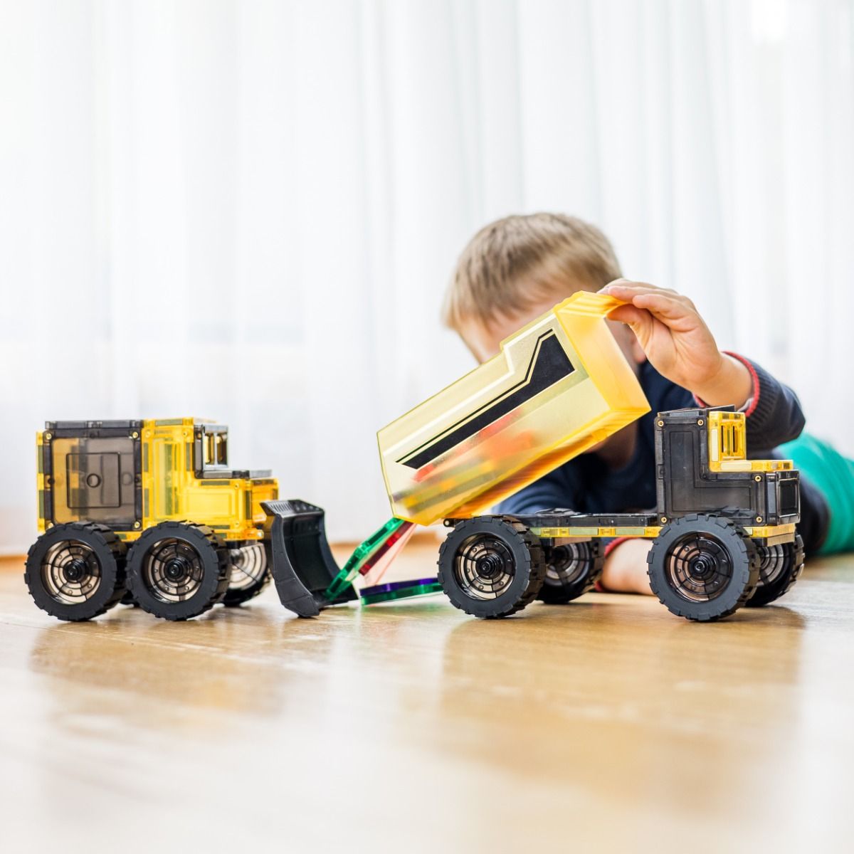 Magnetic Mega Earth Movers 22pc