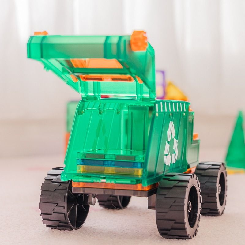 Magnetic Mega Recycling Truck 14pc