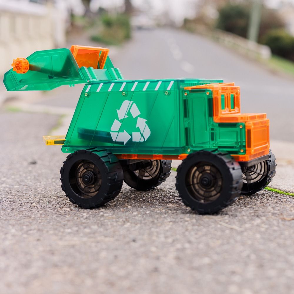 Magnetic Mega Recycling Truck 14pc
