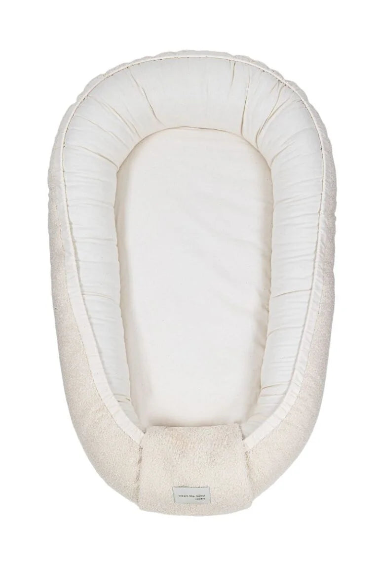 OLIVIER Baby Nest Bed - Teddy fleece
