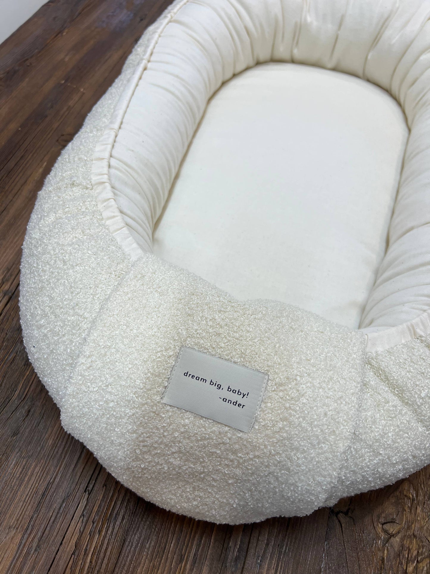 OLIVIER Baby Nest Bed - Teddy fleece