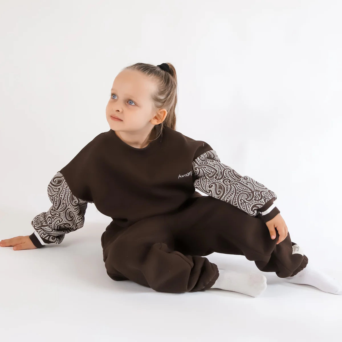 The Wolf Pullover Track set - Chocolate Brown
