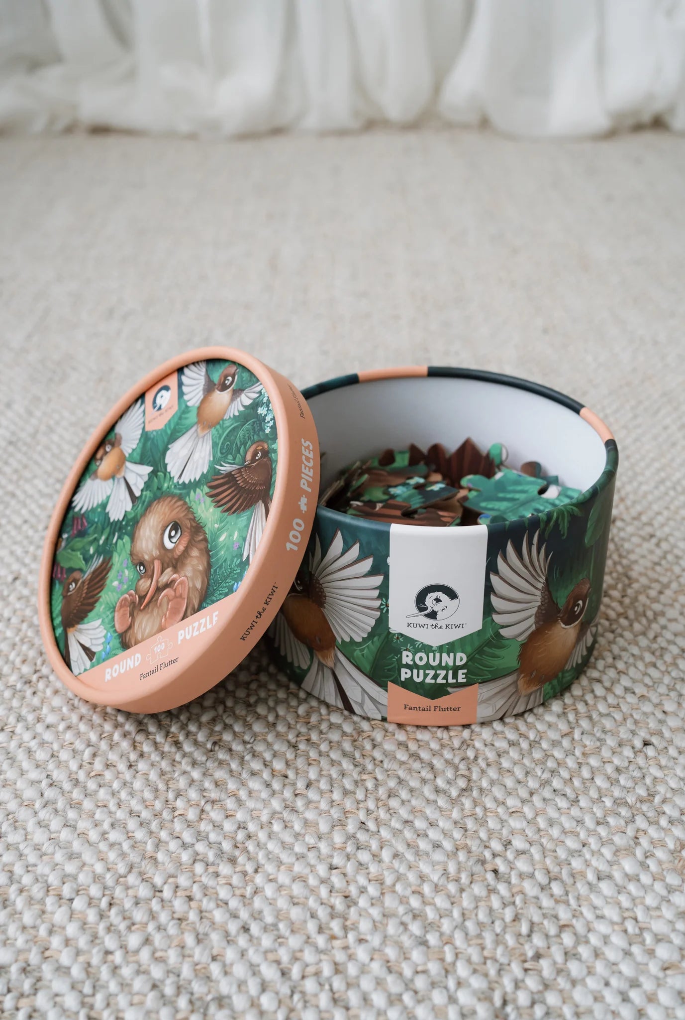 Fantail Flutter 100 Pc Round Puzzle