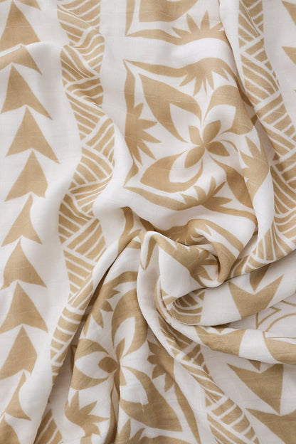 Mālū Layered Muslin Blanket - Golden