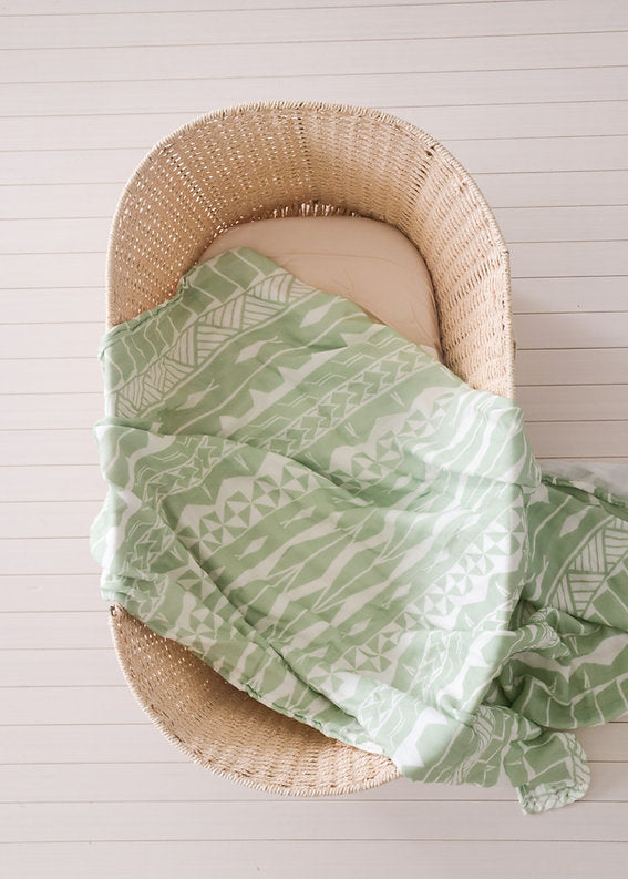 Tautua Layered Muslin Blanket (Samoa) - Olive